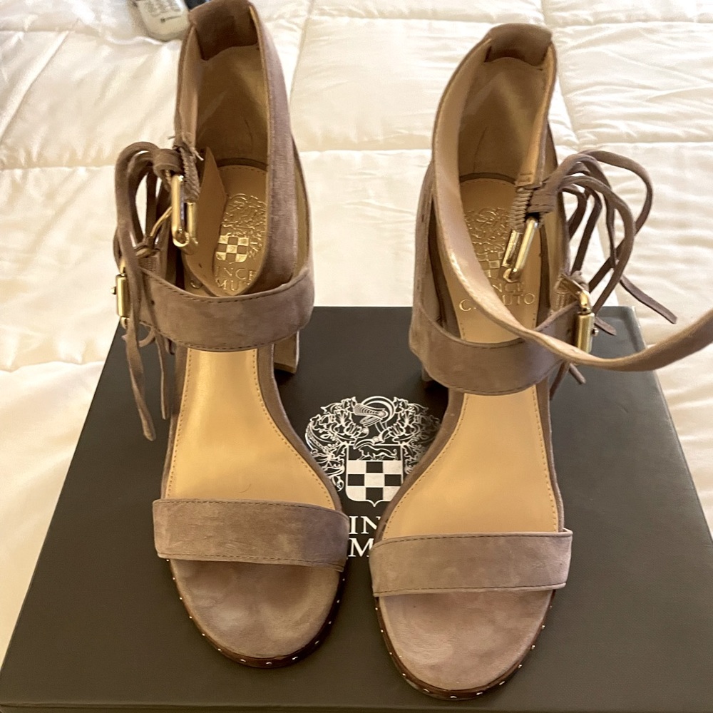 Tan Suede Vince Camuto Heels 👠 with tassels and studs.